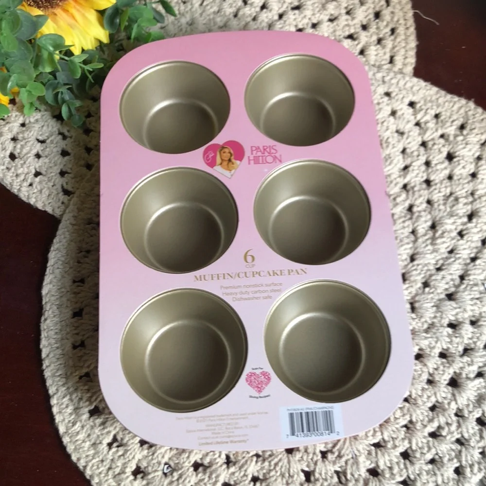 Paris Hilton MUFFIN Cupcake Pan